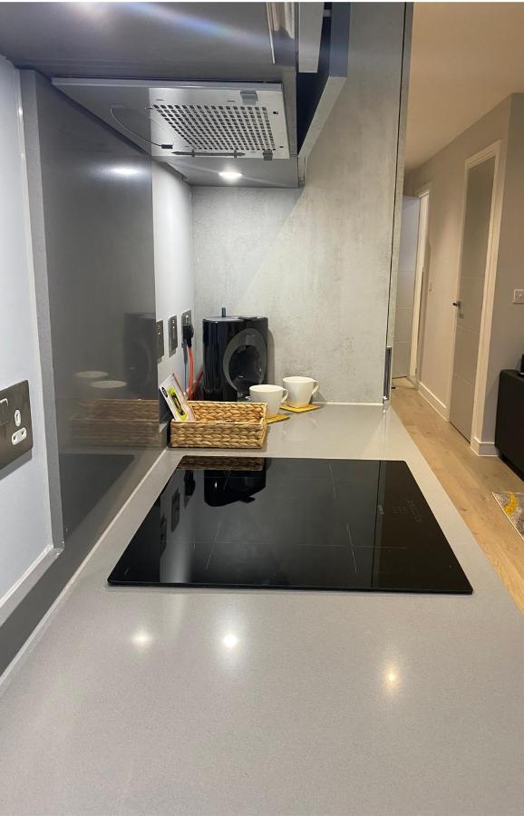 Mnitri Apartment لوتون المظهر الخارجي الصورة